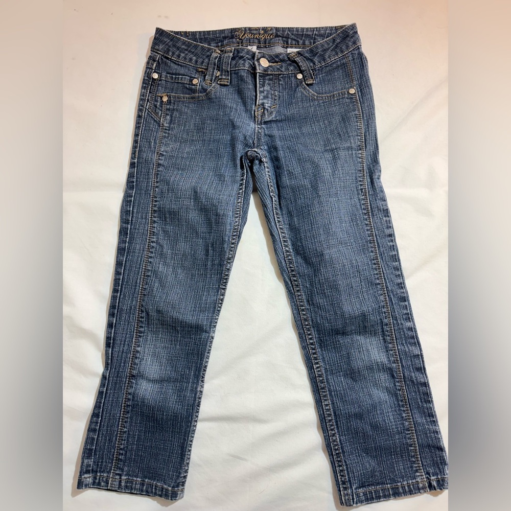 Younique women’s blue denim capris size 1